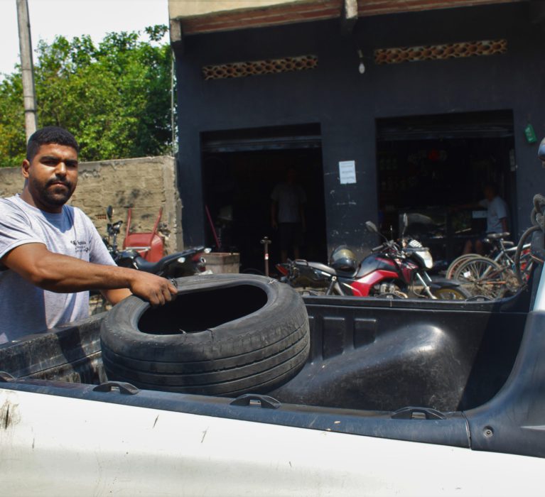 Prefeitura de Japeri realiza coleta de pneus inservíveis
