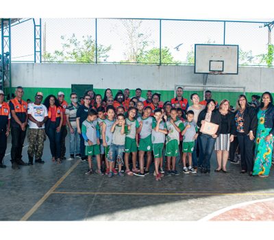 Escola Municipal Tânia Mara é a primeira a participar do programa de prevenção a acidentes naturais promovido pela Defesa Civil  